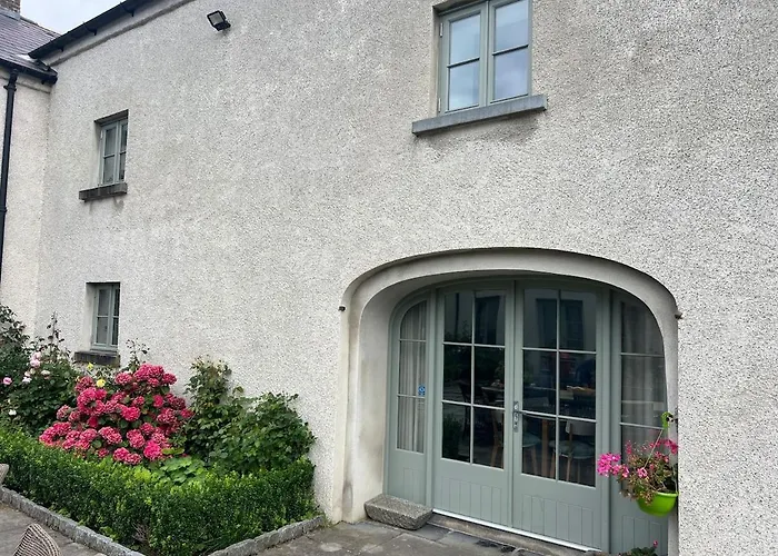 Stables With Wood-fired Sauna 스트랜드힐